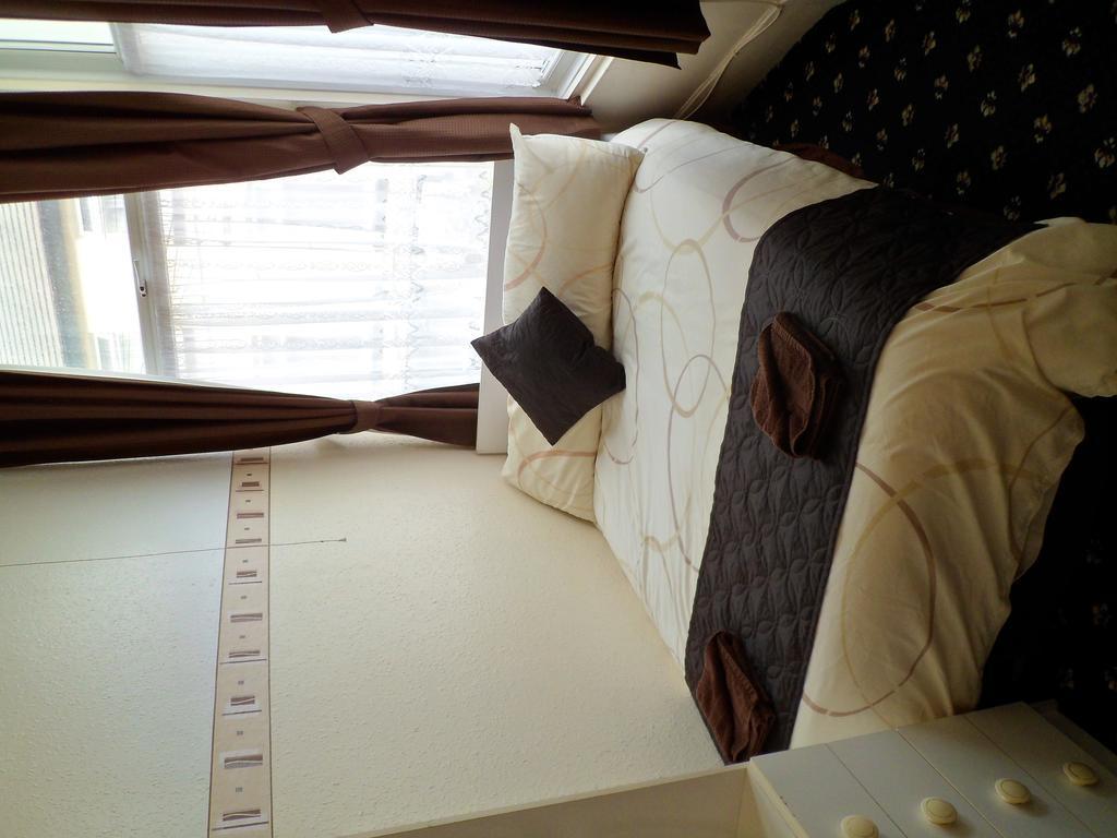 Ardwick House Bed & Breakfast
