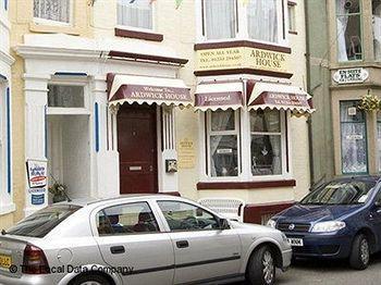 Ardwick House 2* Blackpool